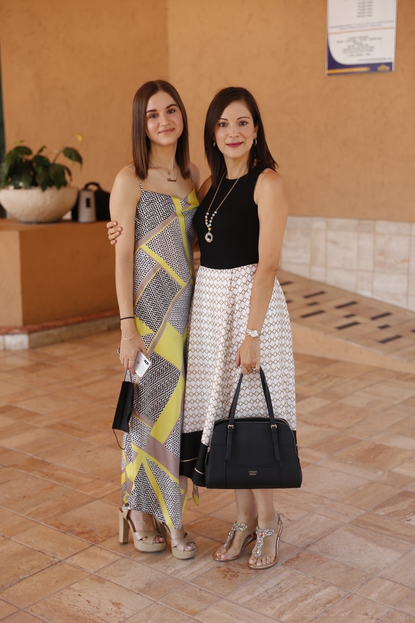 Daniela Elizondo y Alejandra Elizondo.  FOTO: DANIEL SALDÍVAR