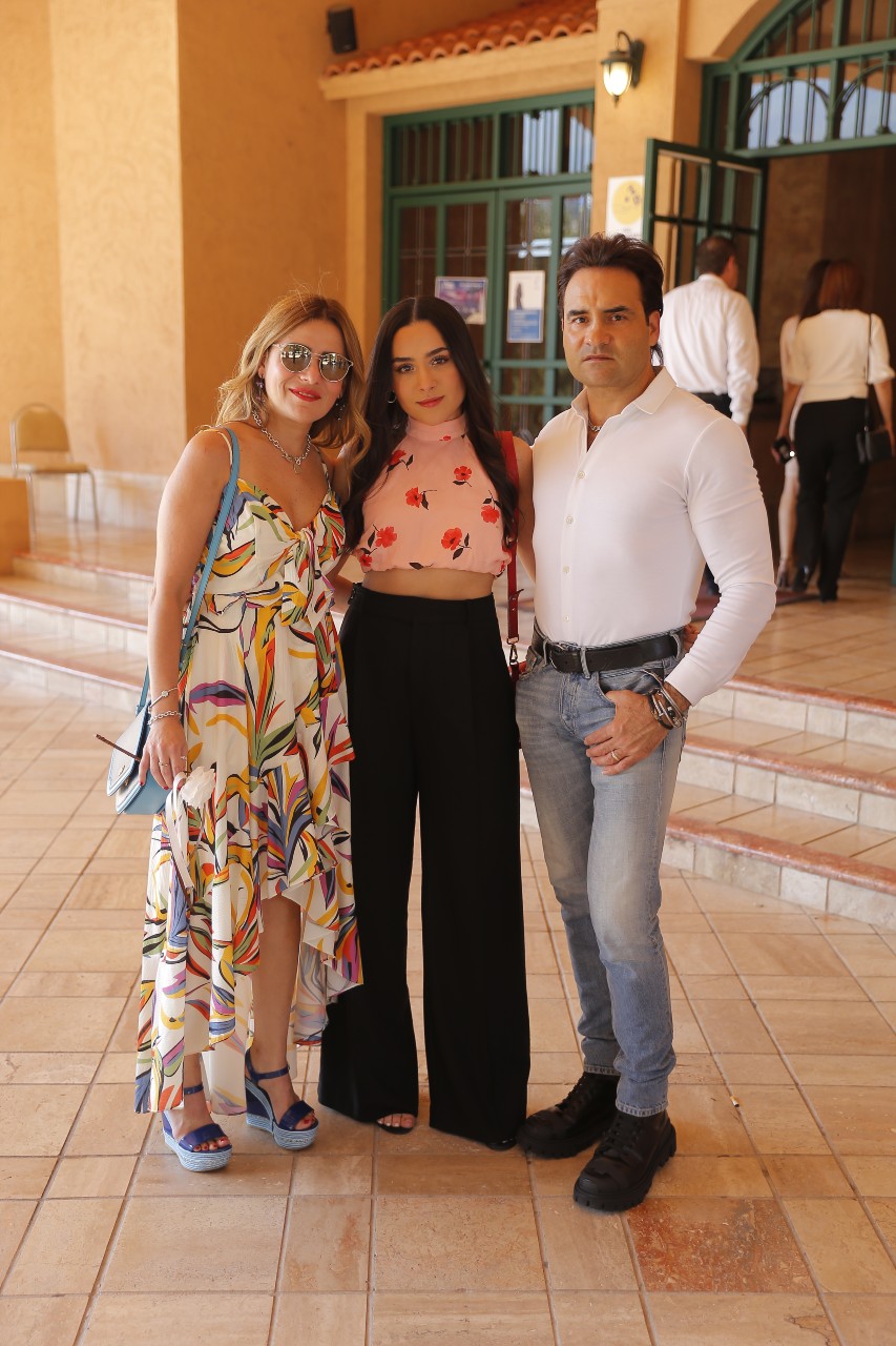 Elsa Garza, Alexia Treviño y Alejandro Treviño.  FOTO: DANIEL SALDÍVAR