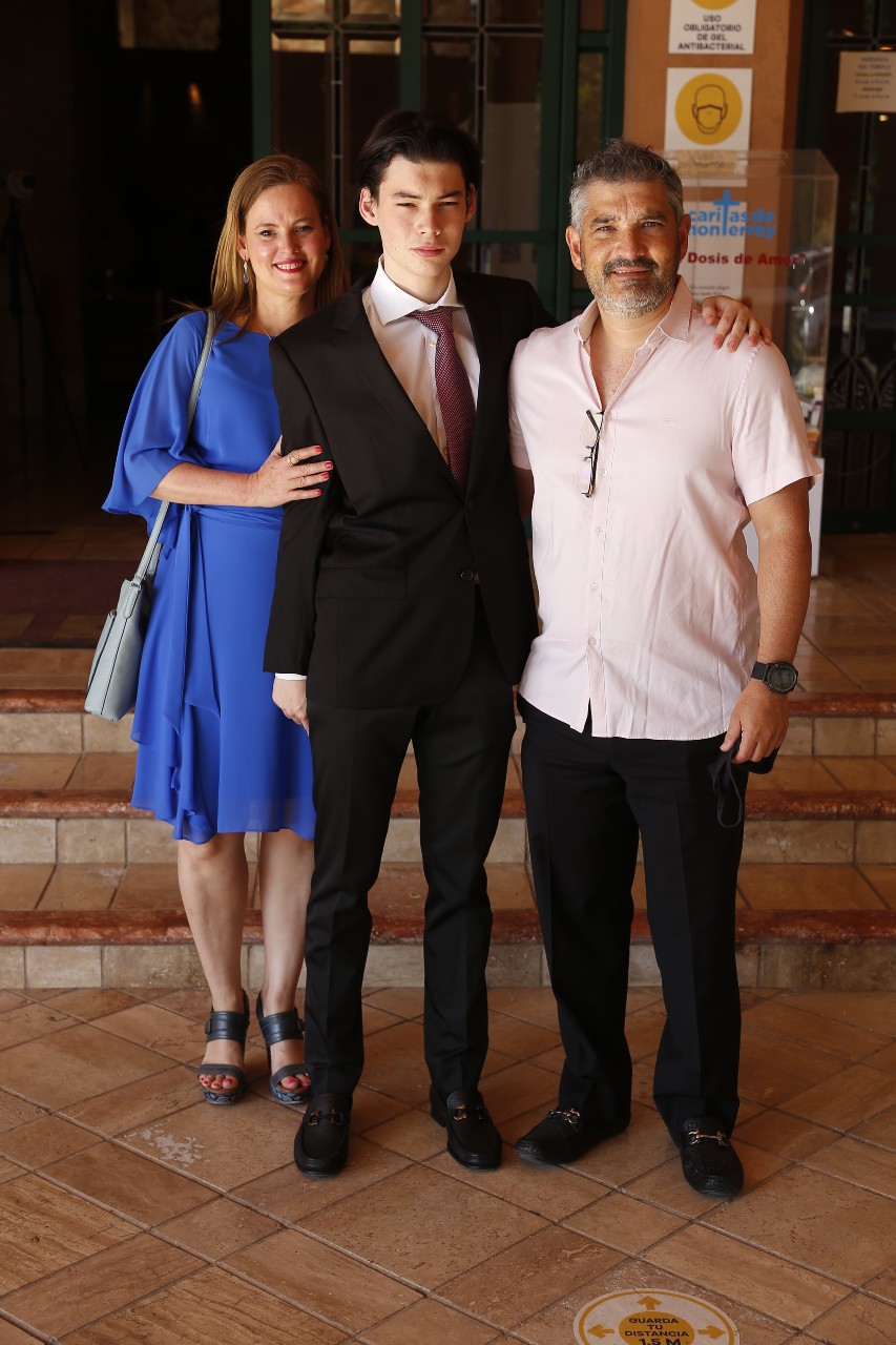 Eva Rios de Leal, Jorge Leal y Jorge Leal.  FOTO: DANIEL SALDÍVAR