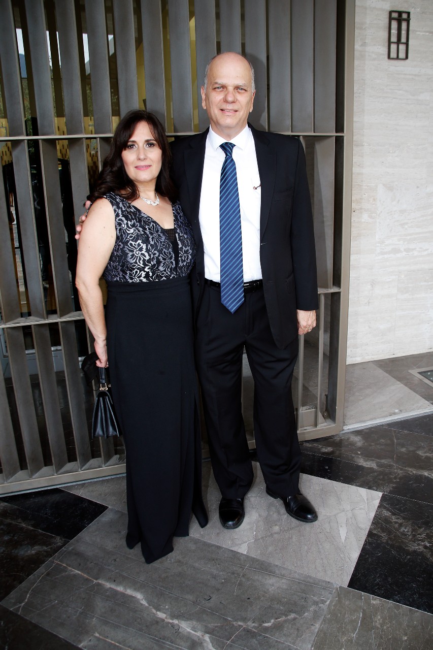 Leticia Alanís de Garcia y Roberto García.  FOTO: ANTONIO MIRELES