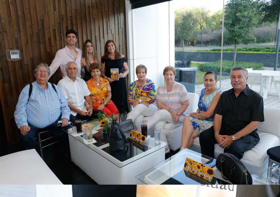 Mario Rodríguez, Mario Rodríguez, Enrique Martínez, Norma Alanís, Emilia Andonie, Yolanda Marcos, Georgette Andonie, Gloria Andonie, Flora García