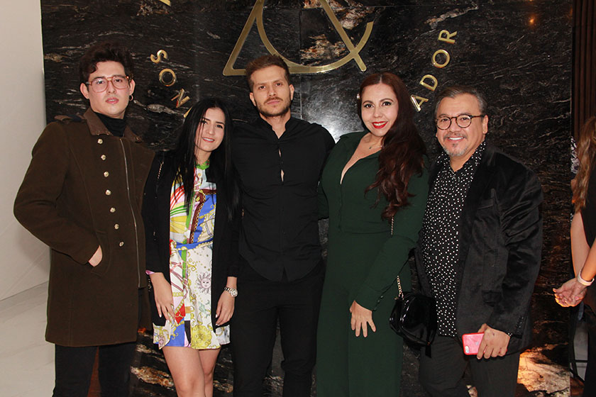 Edgar Navarro, Alexa Flores, Horacio Rojas, Laura Arrieta y Héctor Mancilla.