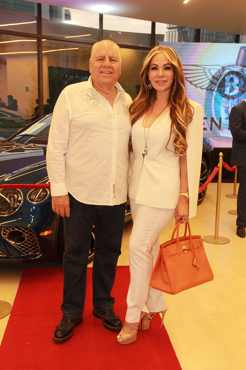 José Martín y Cristina Martín.