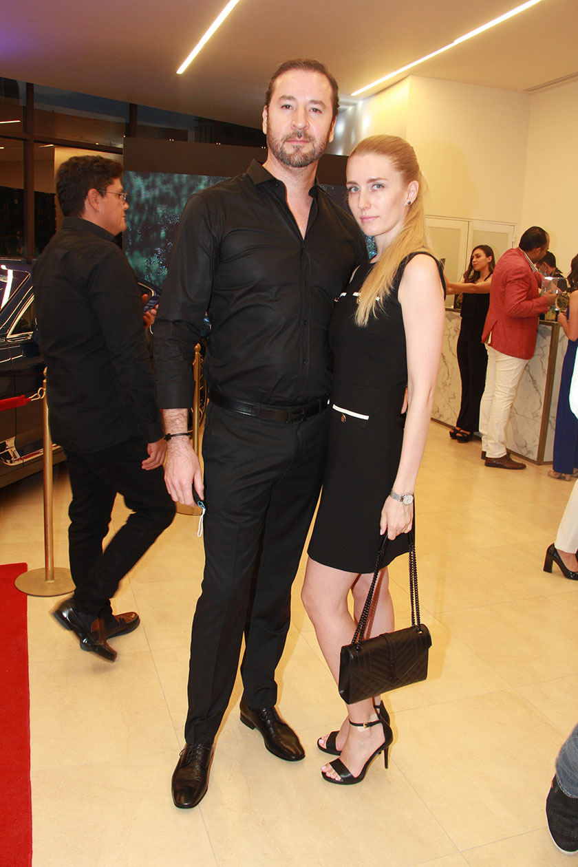Pepe González y Yulia Sabines.