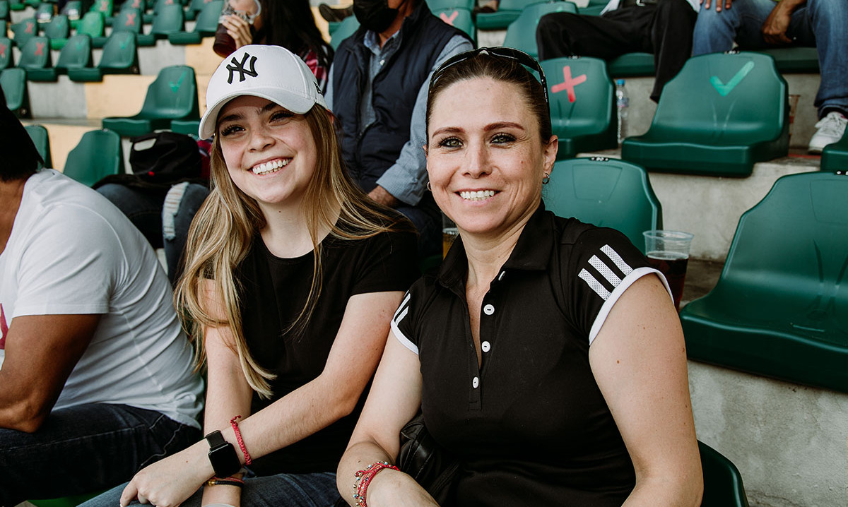 Ana Cristina Aguilar y Cristina Córdova