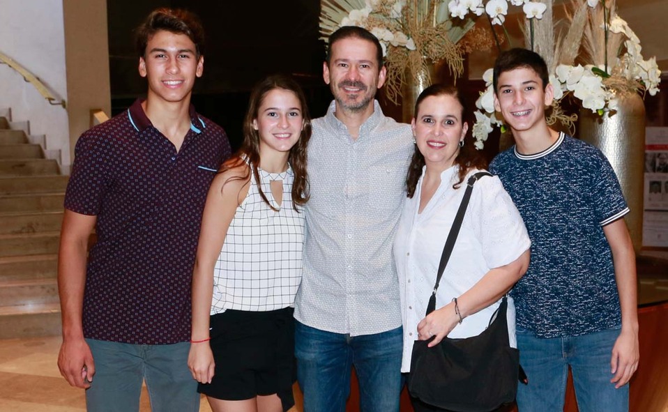 Adrian Montemayor, Katia Montemayor, Adrian Montemayor, Martha Alanis de Montemayor y Gabriel Montemayor / Fotos: Omar Valdez