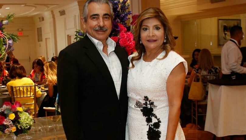 Alejandro García y Claudia Chávez de García