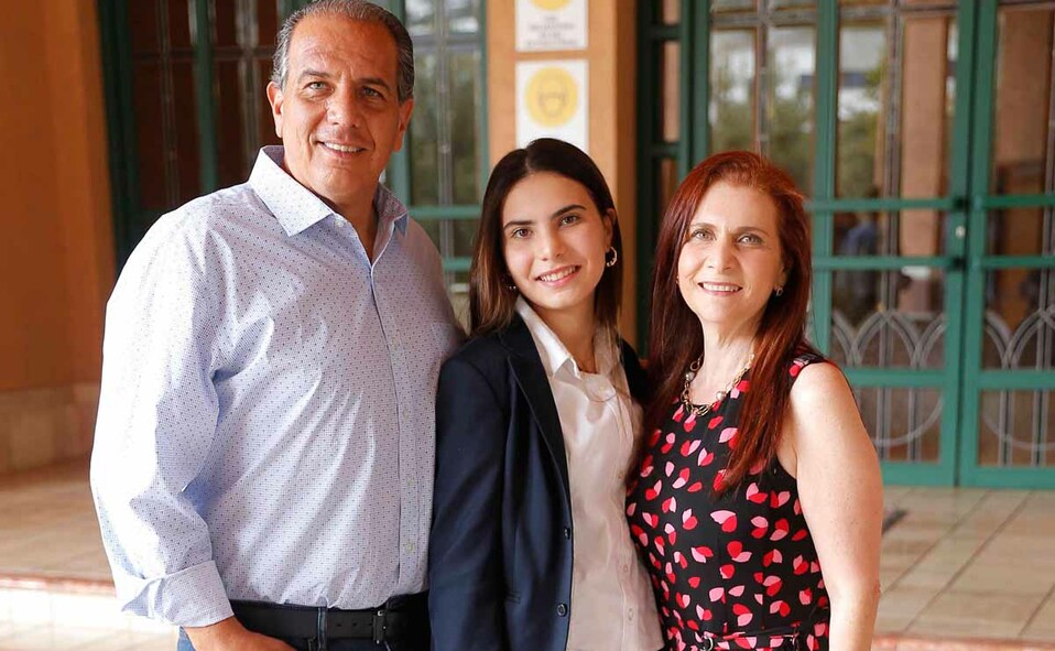 César García, Paola García y Katia Kawas / Fotos: Daniel Saldívar