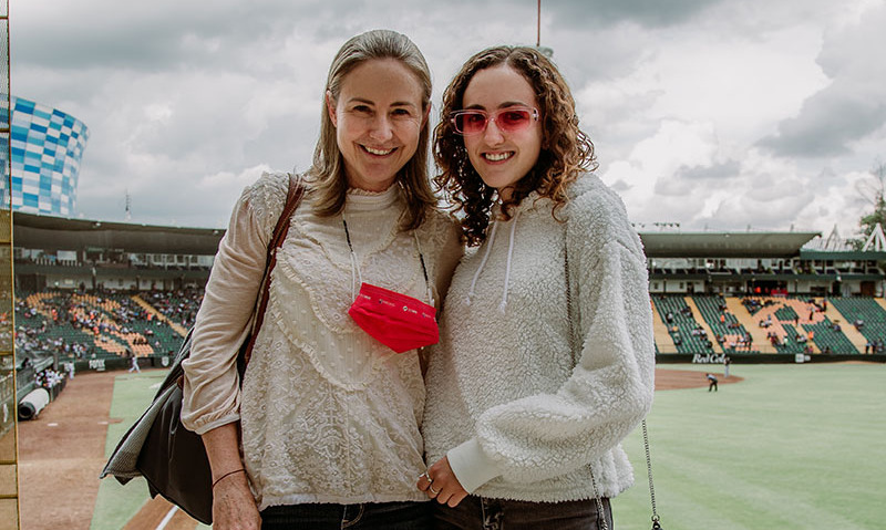 Antonella Migoya y Antonella Hanan