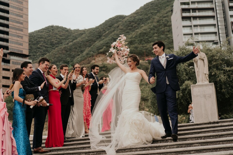 Los novios al salir de la iglesia / Foto: Paola Tassinari