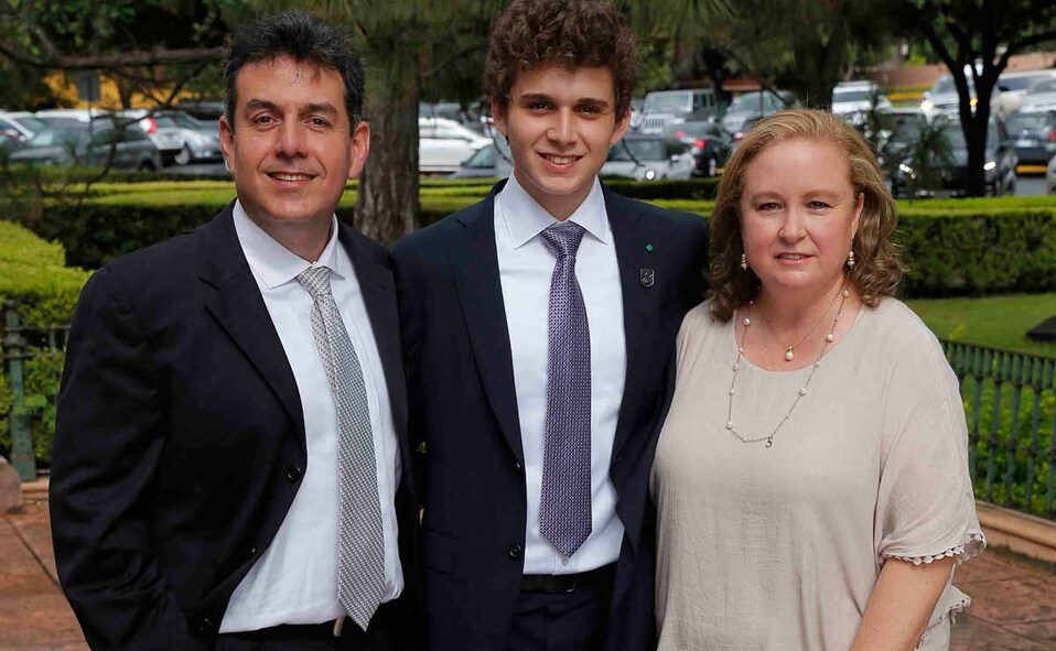 Mauricio de León, David de León y Celina Quintanilla de de León / Fotos: Daniel Saldívar