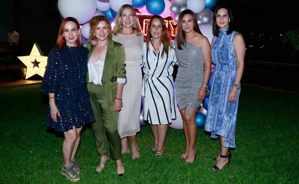 Mónica García de Moyeda, Analia de Andar de Vargas, Viviana Magaña de Berlanga, Valeria Toussaint de Fautsch, Cecy González de Elizondo y Paty Martíne