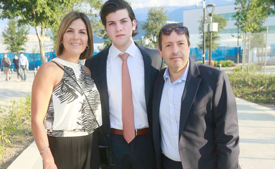 Patricia De la Garza De González, Rodrigo González y Rodrigo González / Fotos: Omar Valdez