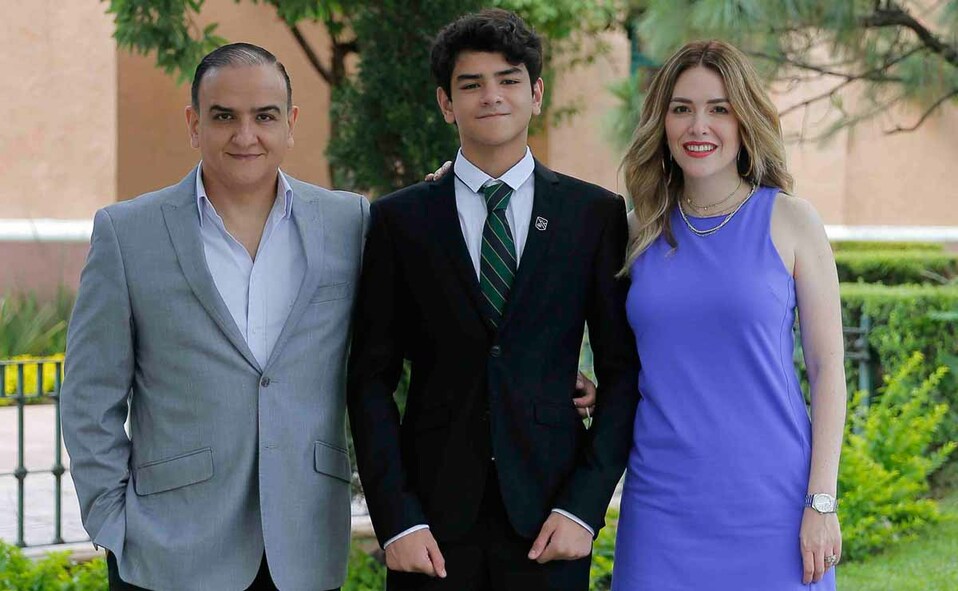 Víctor Kuri, Víctor Kuri y Gaby Espinosa de Kuri / Fotos: Daniel Saldívar