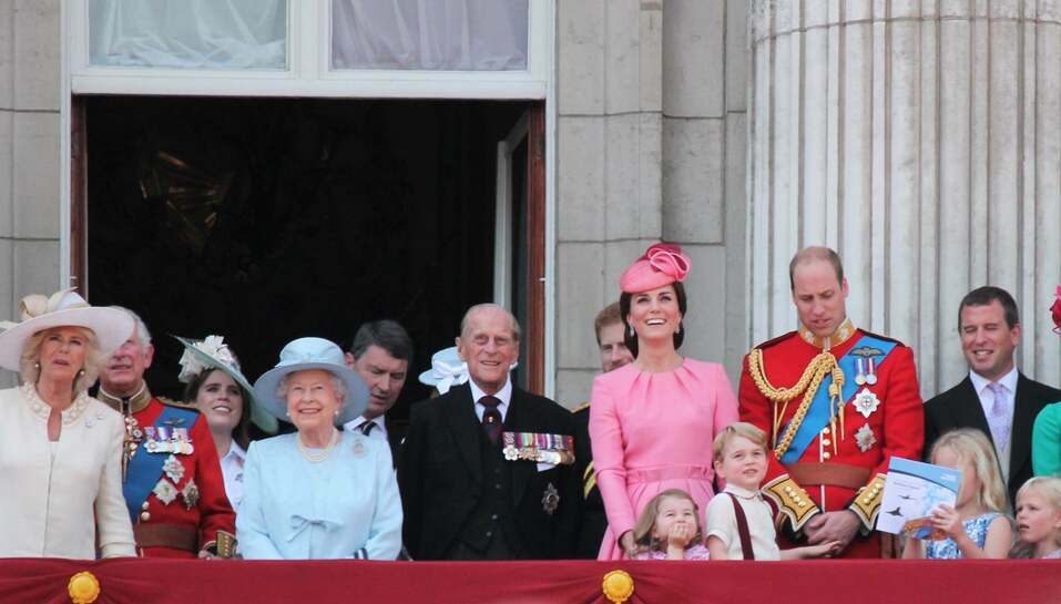 La familia real en el Palacio de Buckingham.