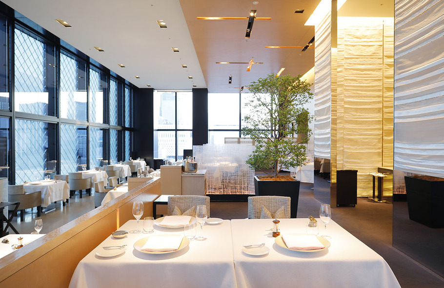 En el último poso del edificio Chanel Ginza se encuentra el Beige Alain Ducasse Tokyo.(FOTO: foodion)