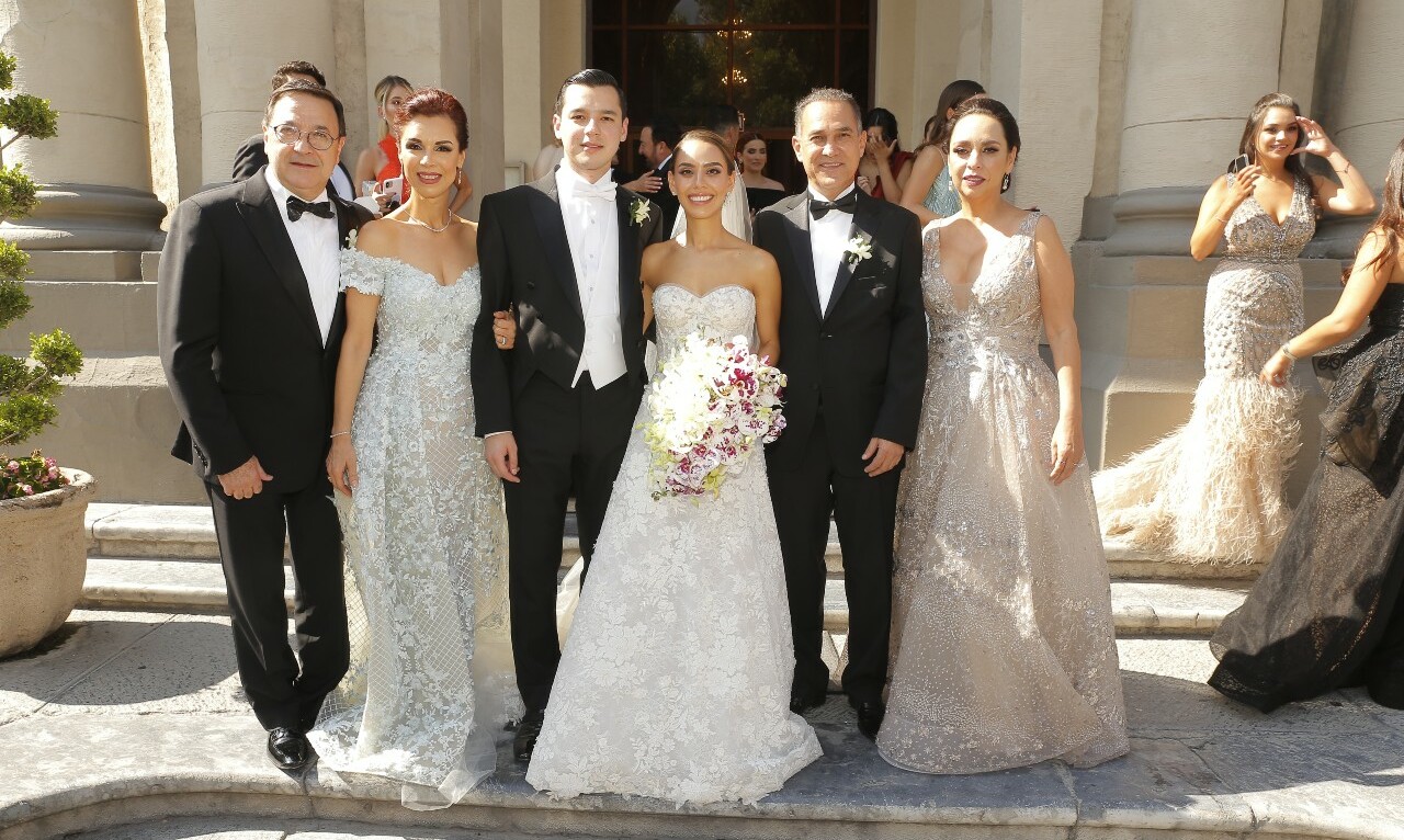 Nemecio López, Gloria De la Garza de López, Novios, Fernando Larrazabal y Eleonora Cárdenas de Larrazabal / Foto: Daniel Saldívar