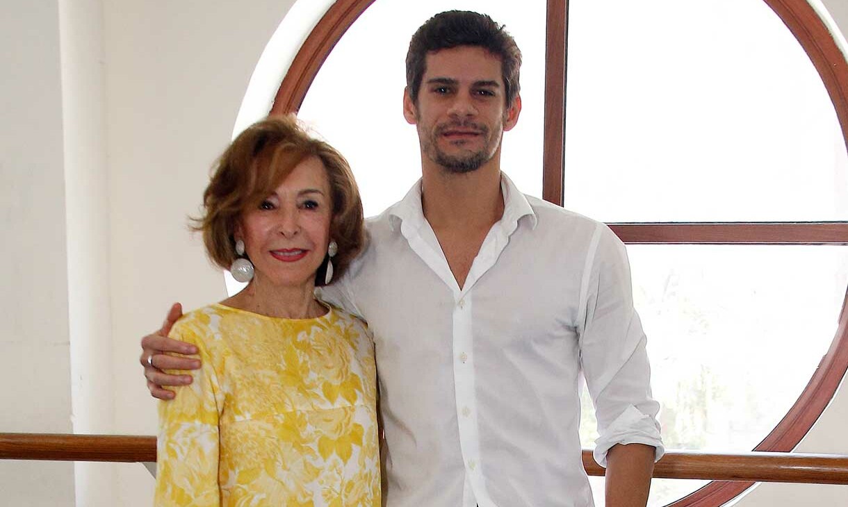 Yolanda Santos y Thiago Soares