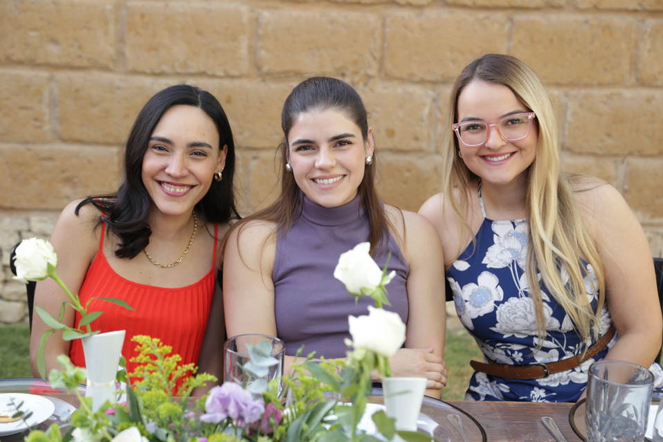 Karime, María y Adriana