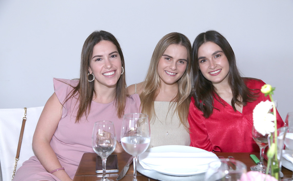 Magdalena, Denisse y Luisa