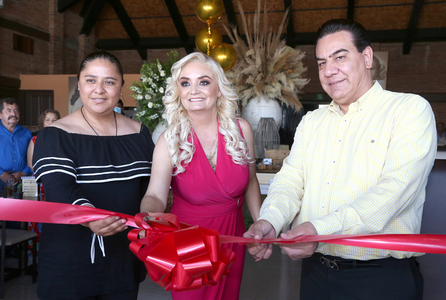 Marisol, Marina y Enrique
