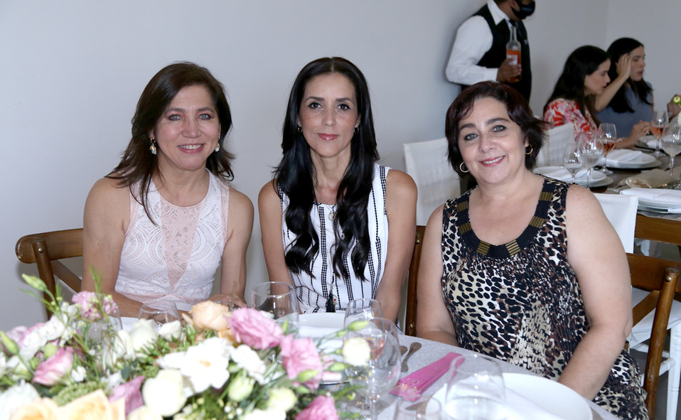 Paty, Margarita y Mirna