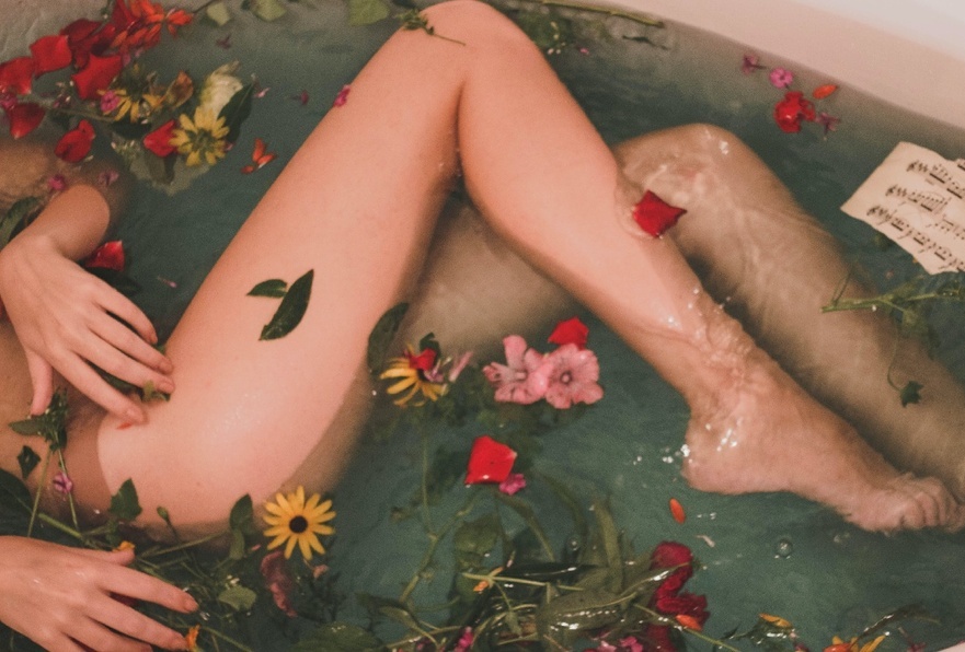 Cómo cuidar y preparar tus piernas en verano: Consejos. (Foto: Unsplash).