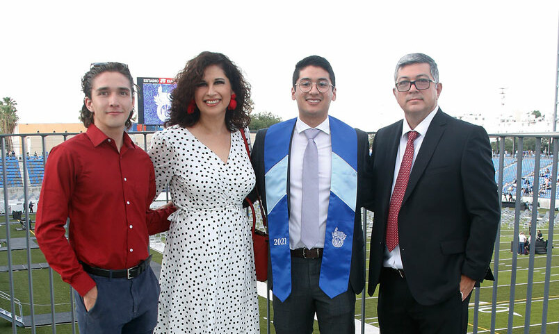 Andrés, Tanda, Rosa Marina Rascón, Salvador Zazueta y Filibierto Zazueta
