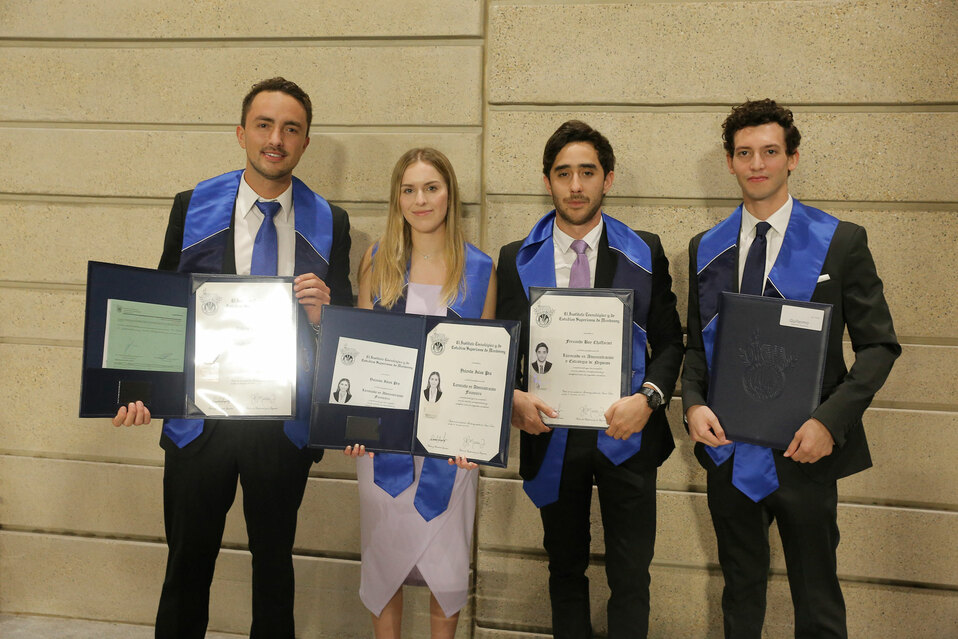 Andrés Corral, Yolanda Islas, Fernando Voight y Guillermo Baillères
