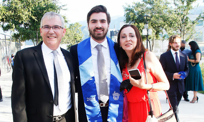 Antonio Villarreal, David Villarreal y Laura González de Villarreal