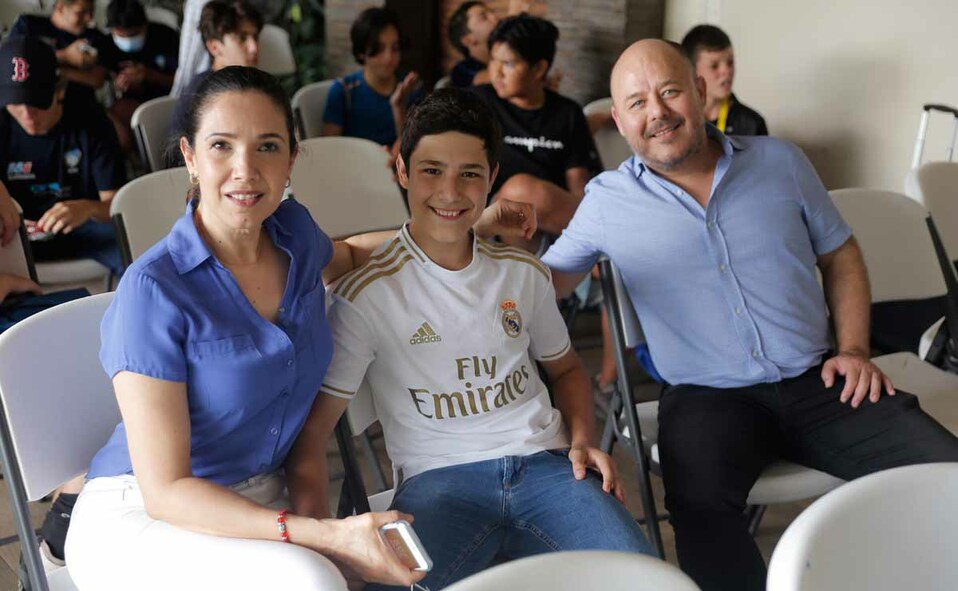 Claudia Adame, Diego Alanís y Juan Carlos Alanís / Fotos: Daniel Saldívar
