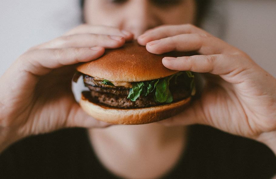 Conoce las diferencias entre hambre física y hambre emocional/ Foto: Cortesía