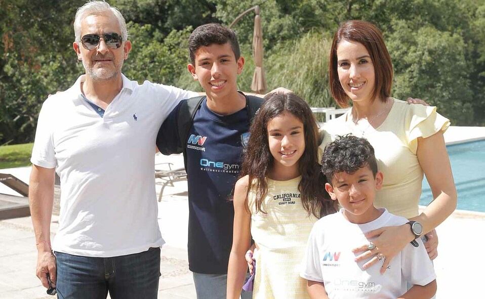 Mauricio Garza Zambrano, Mauricio Garza, Maritere Garza, Valentina Garza y Maxy Garza / Fotos: Daniel Saldívar