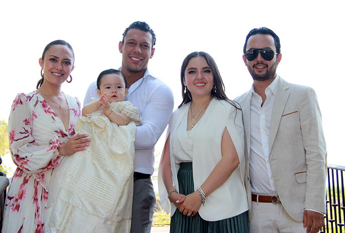 Sara Mariana Rosales,  Cristian Rosales, Victoria Pèrez Reyes, Julio Cèsar Rosales y Marìa Emilia Rosales