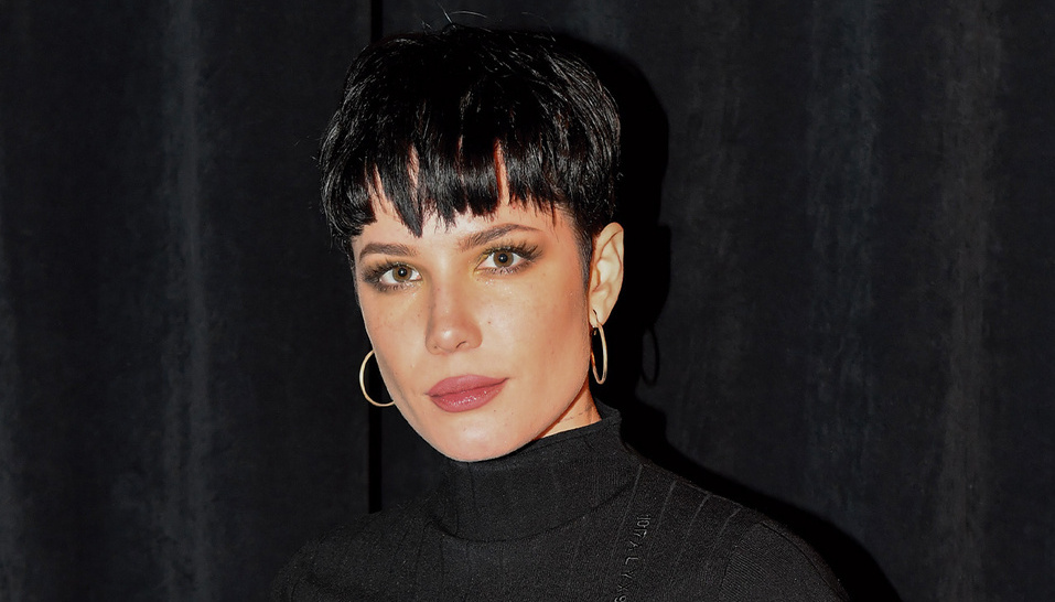 Halsey busca cambiar estigmas sociales del embarazo con portada de álbum