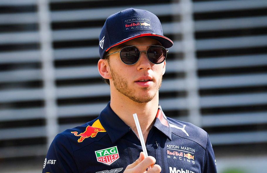 Todas las gafas que ha diseñado Pierre Gasly son unisex y lo representan muy bien. Foto: Archivo
