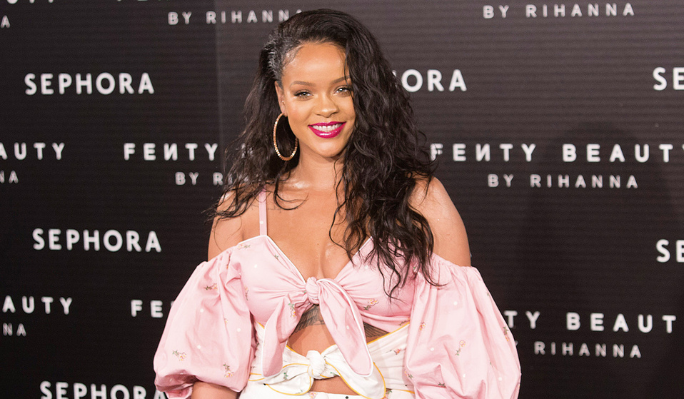Rihanna alquila su mansión en Beverly Hills por $80 mil dólares al mes