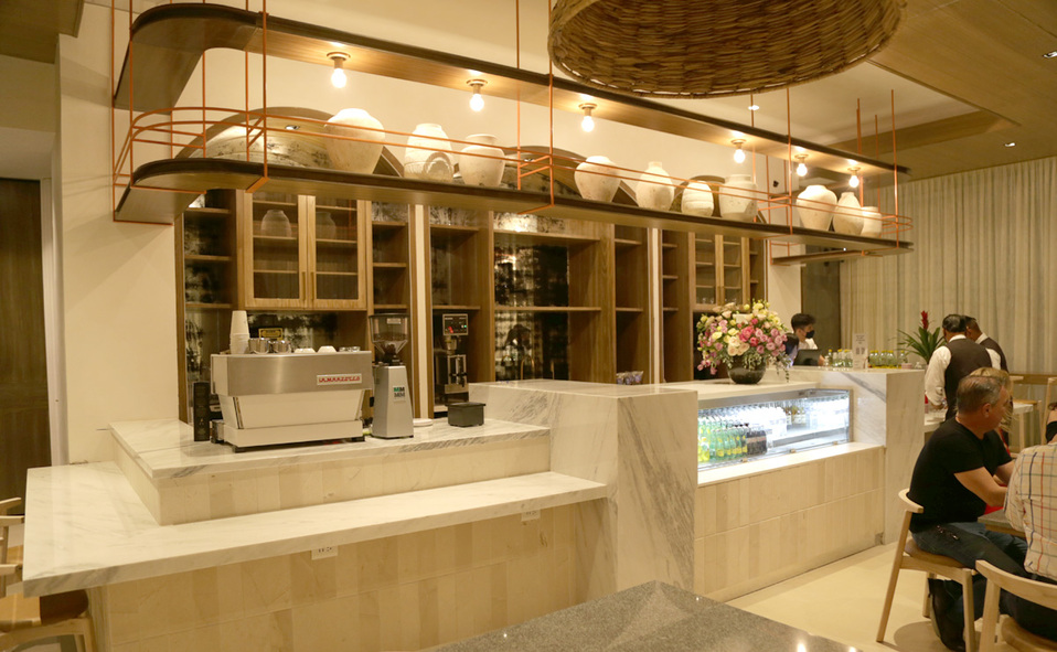 El gimnasio cuenta con un café