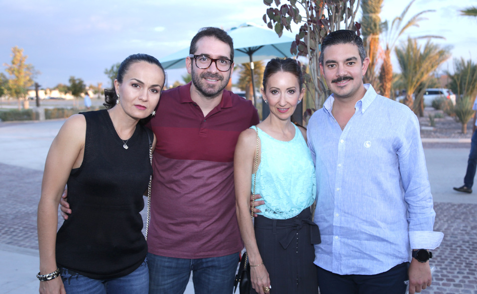 Erika, Adrián, Sofía y José