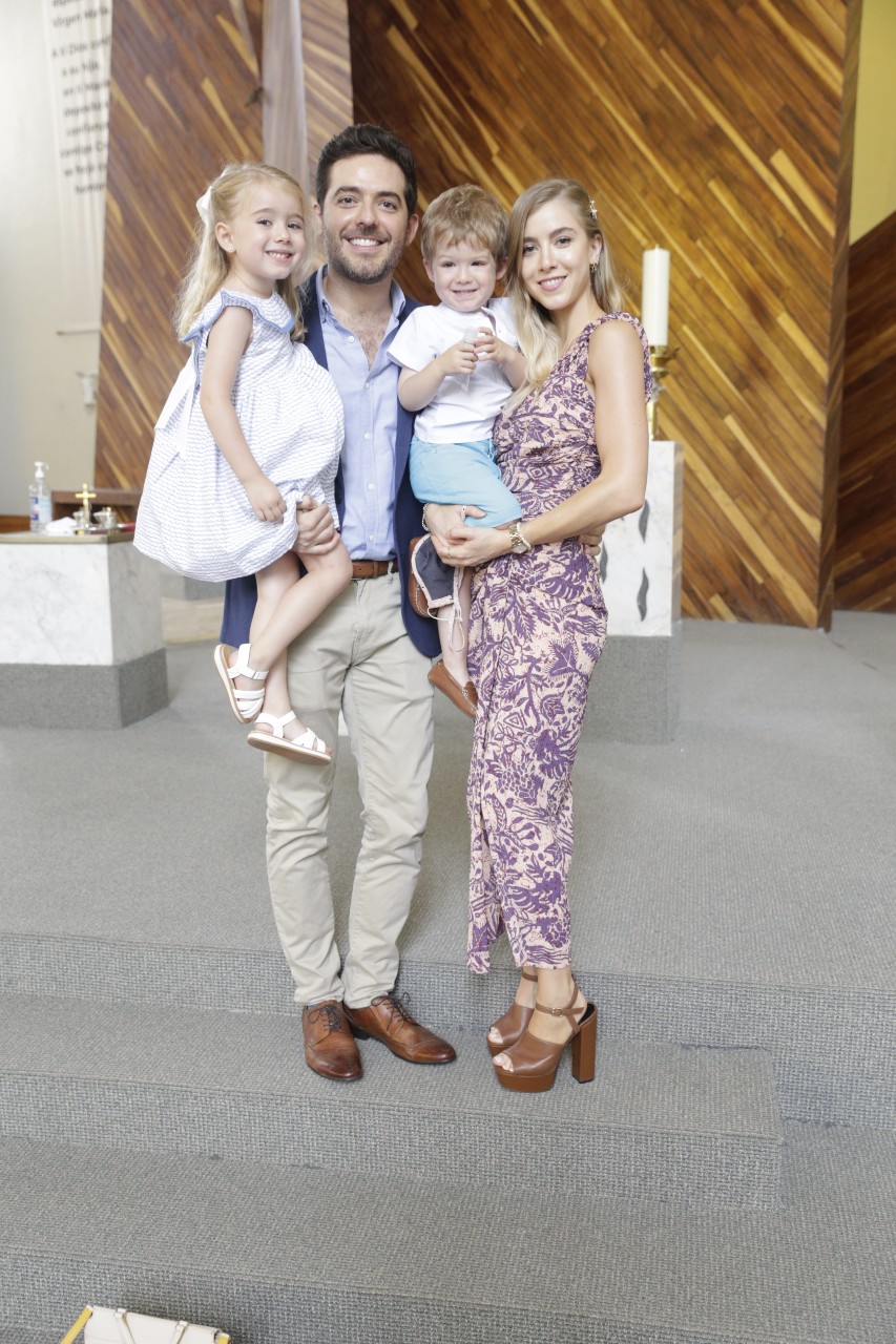 Julia Ramírez, Oscar Ramírez, Eugenio Ramírez y Lory Dávalos de Ramírez.