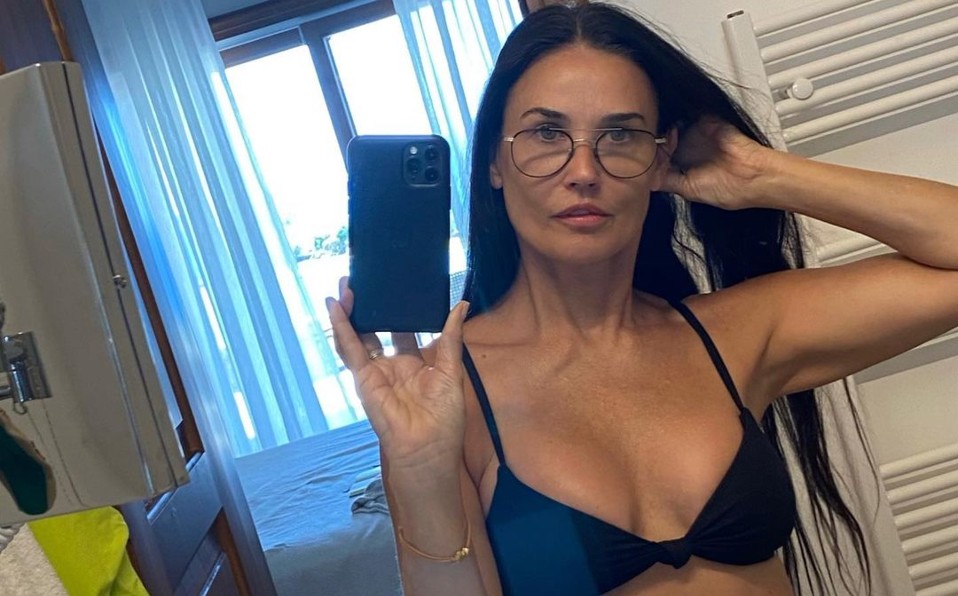 Demi Moore sorprende con su bikini a sus 58 años y al natural. Foto: Instagram
