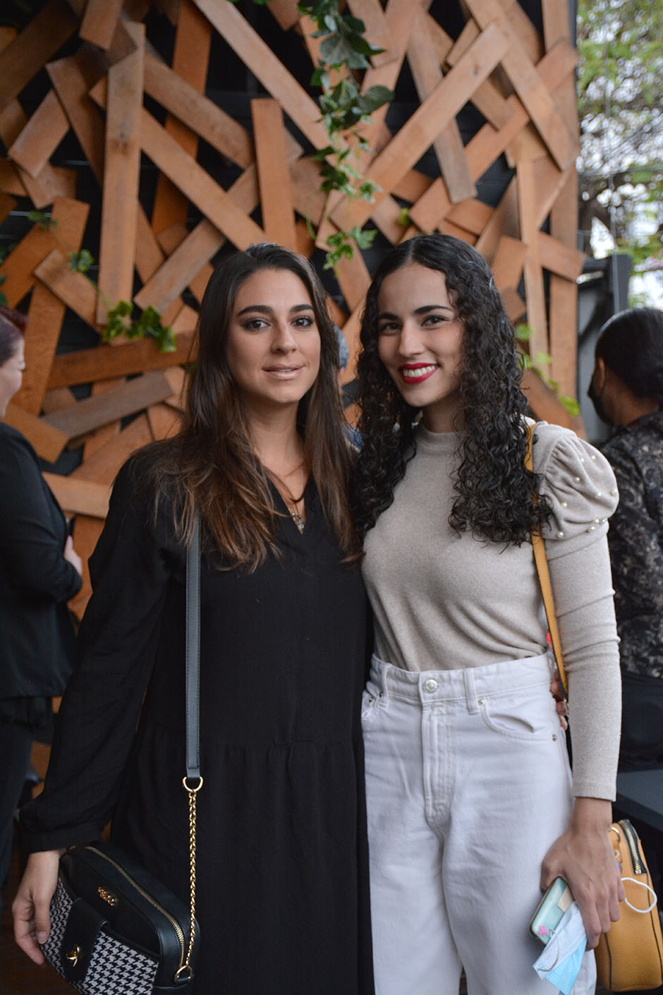 Ana Paula Ahued y Mariana Íñiguez