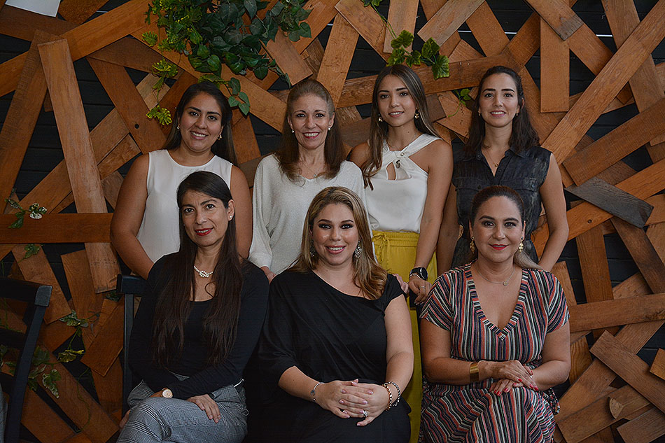 Claudia Gálvez, Laura Martín del Campo, María Porras, Edith Paz, Lisseth Carranco, Karen Ahued y Beatriche Bautista