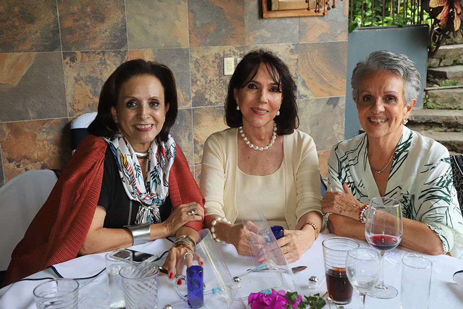 Olga Ramírez de Gil, Yolanda Rosete y Tata Hecht