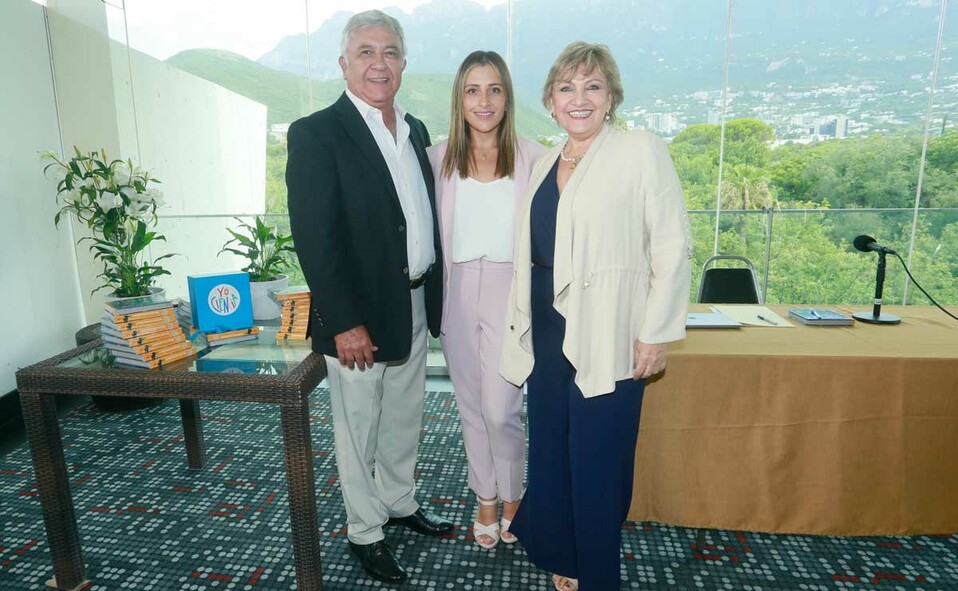 Carlos Robles, Irelda Robles e Irelda Galván / Fotos: Omar Valdez