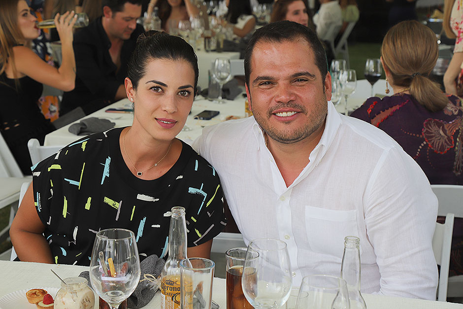 Lorena Armendáriz y Nacho Curiel