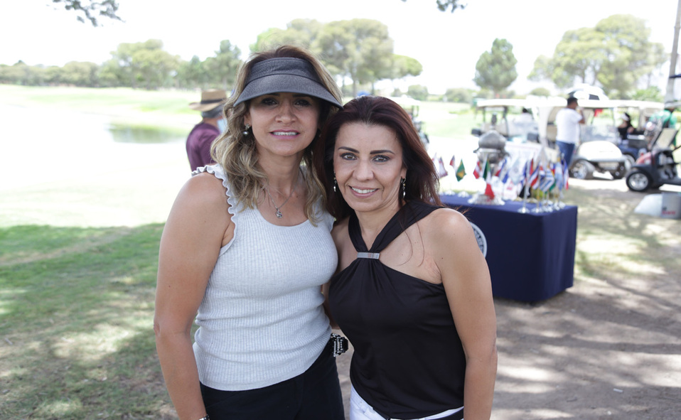 Claudia y Ana Cristina