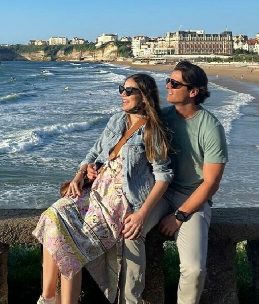 Ximena Navarrete presume su embarazo durante sus vacaciones. (Foto: Instagram).