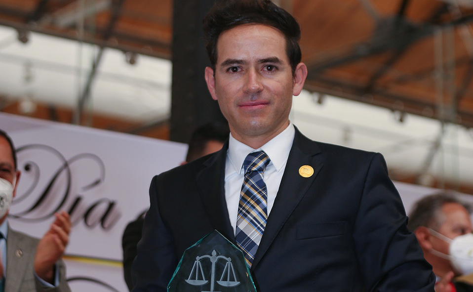 ALEJANDRO PÉREZ