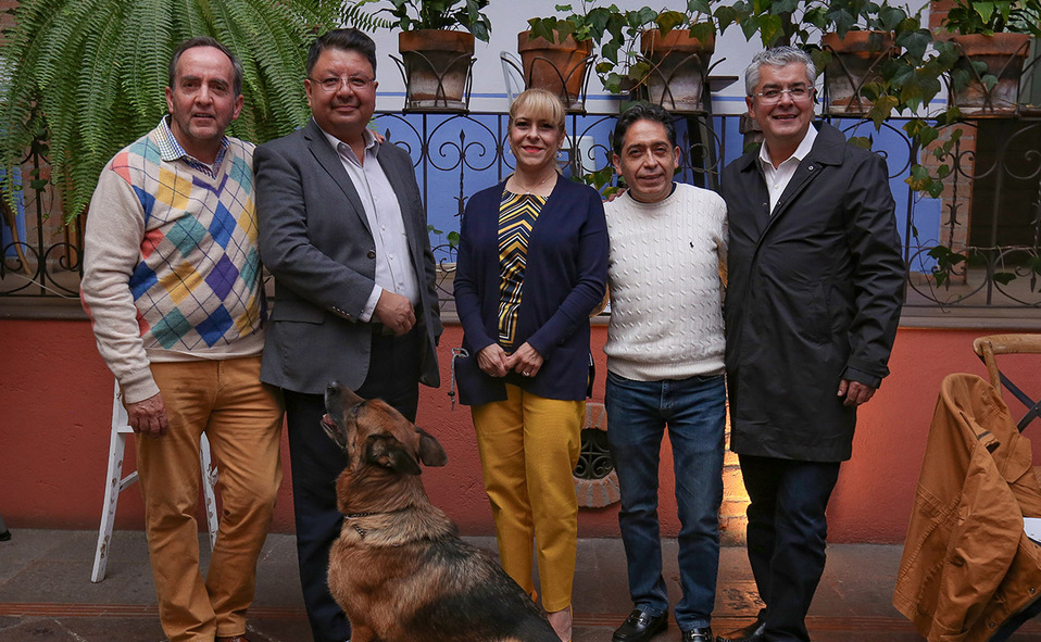 EDGAR CERECERO, JESÚS MEDRANO, BERTHA CAMARENA, MANUEL LARRAÑAGA Y FERNANDO REYES